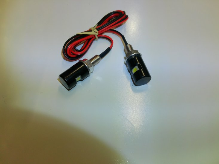 LIGHT BOLTS
