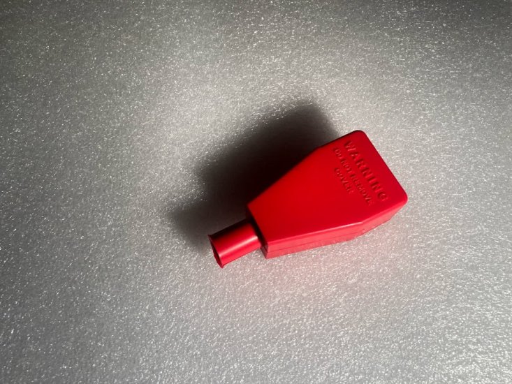 BATTERY CABLE INSULATOR RED - Click Image to Close